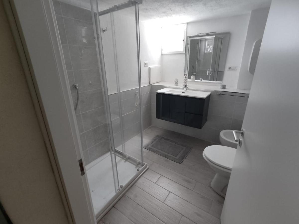 Lorna House Apartment ตอร์โตลี ภายนอก รูปภาพ